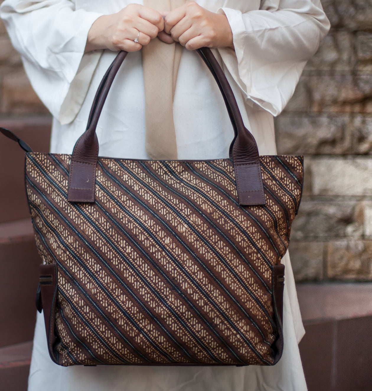 Leather Bag Batik Brown