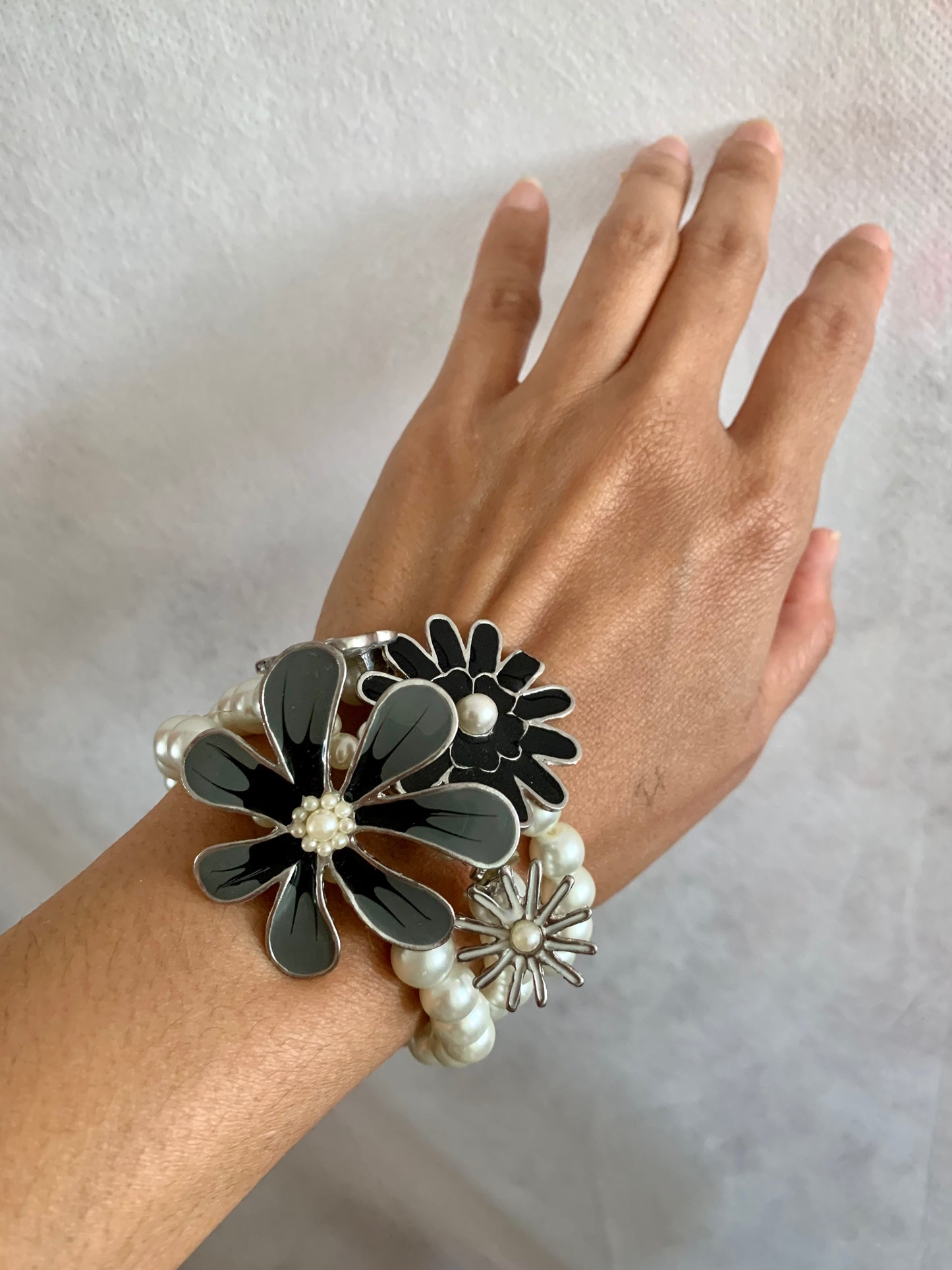 Bracelet With  Modern Style